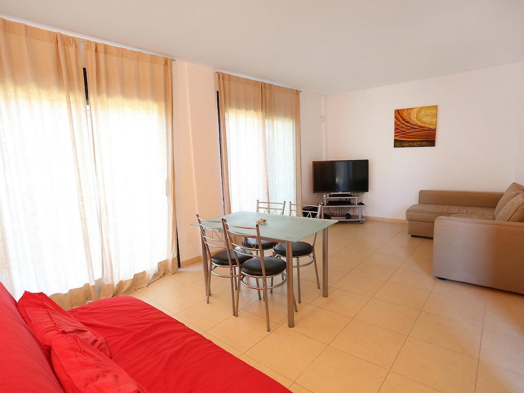 Holiday Home Cornelia Pucho By Interhome Cambrils Bilik gambar